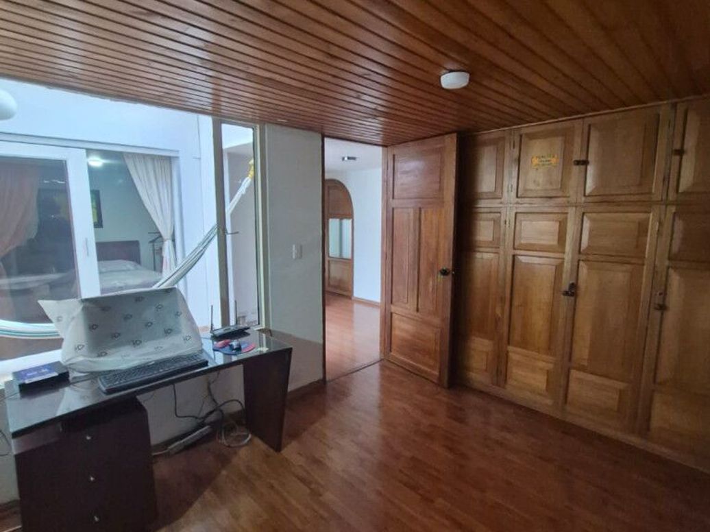 Apartamento de 3 alcobas en venta en Santa Barbara Central, Bogotá, 145 m² · foto 16 de 20