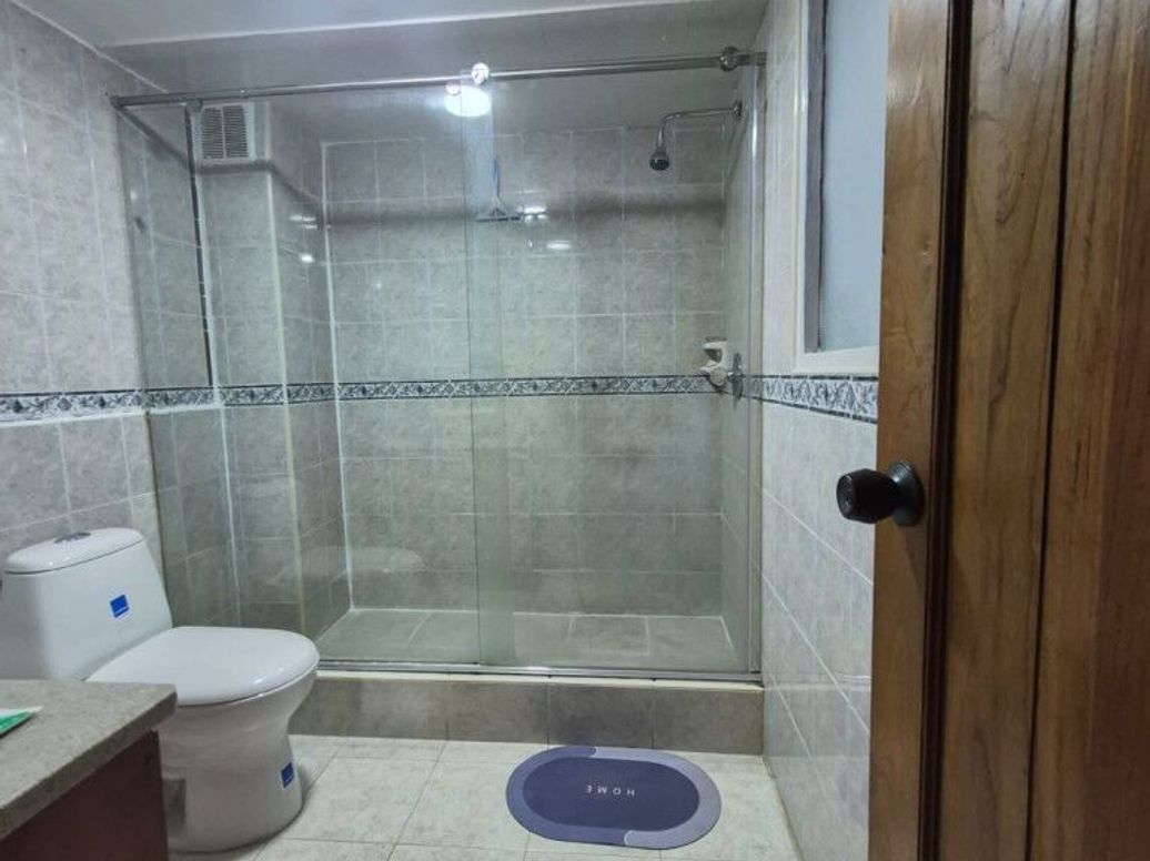 Apartamento de 3 alcobas en venta en Santa Barbara Central, Bogotá, 145 m² · foto 18 de 20