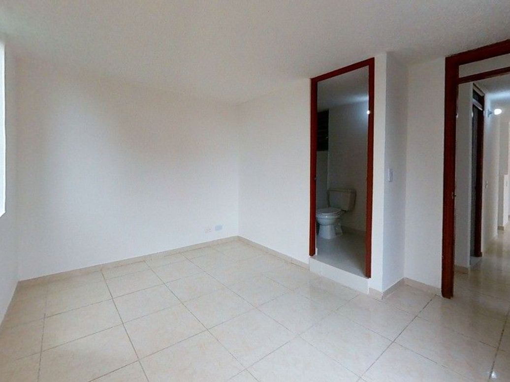 Apartamento de 3 alcobas en venta en San Pedro De Usme, Bogotá, 50 m² · foto 6 de 8