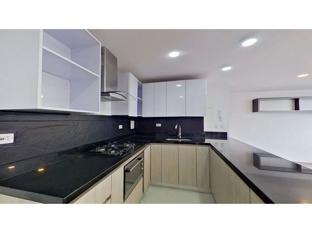 Apartamento de 2 alcobas en venta en Andes Norte, Bogotá, 76 m² · foto 5 de 10