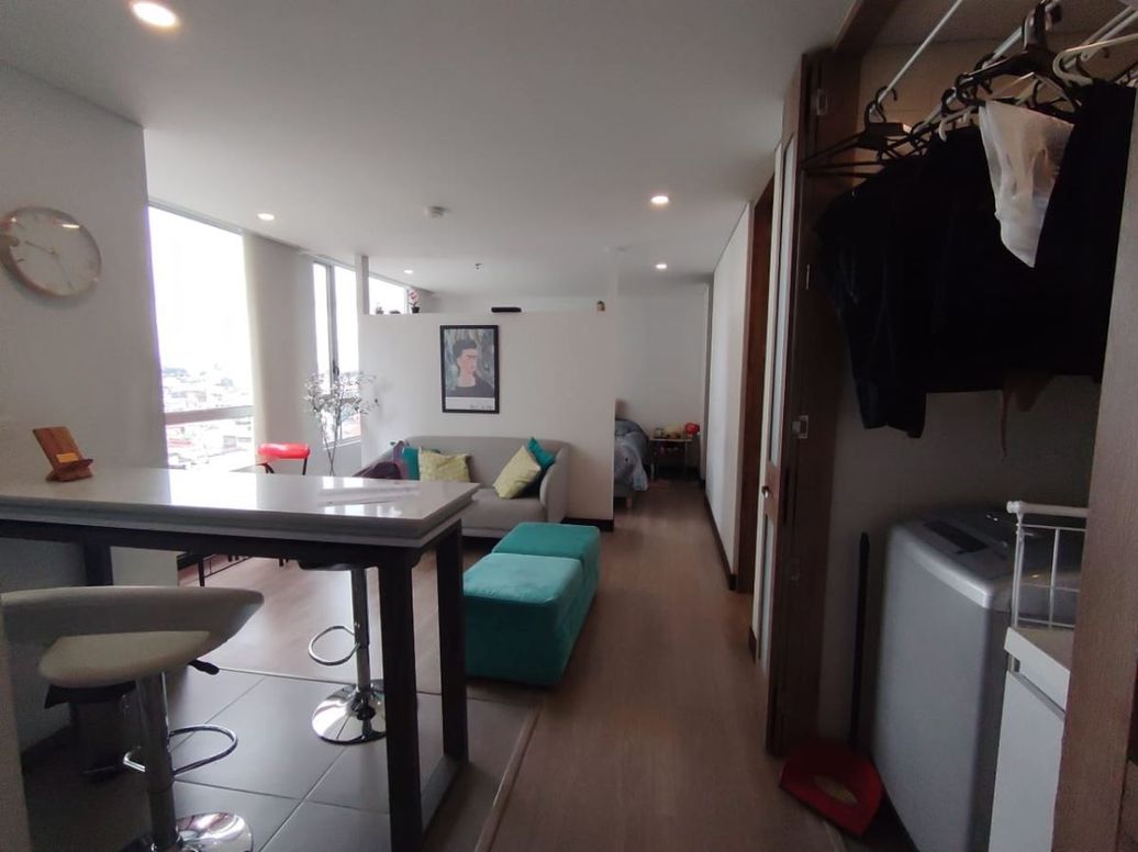 Apartamento de 1 alcoba en venta en Chapinero Central, Bogotá, 42 m² · foto 3 de 16