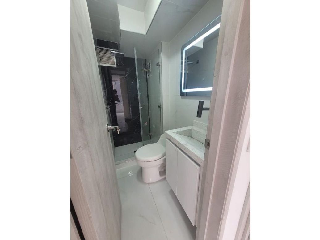 Apartamento de 2 alcobas en venta en Villemar Fontibon, Bogotá, 45 m² · foto 8 de 13