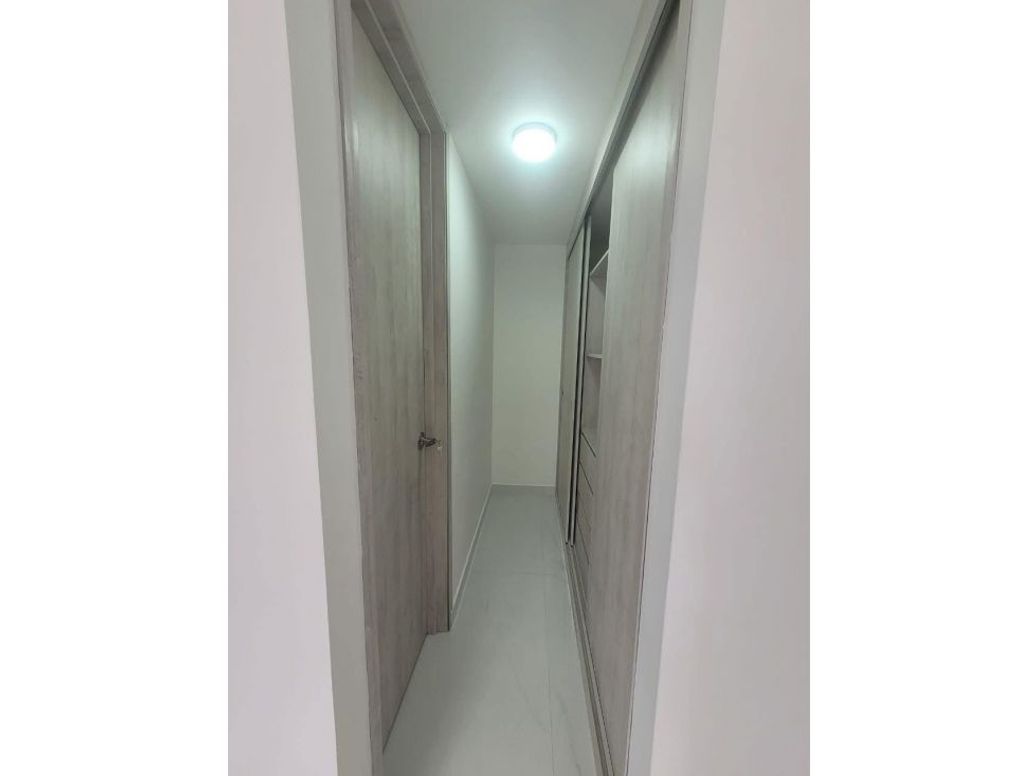 Apartamento de 2 alcobas en venta en Villemar Fontibon, Bogotá, 45 m² · foto 9 de 13