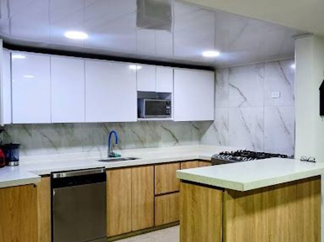 Casa de 5 alcobas en venta en Ciudad Kennedy Central, Bogotá, 324 m² · foto 4 de 20