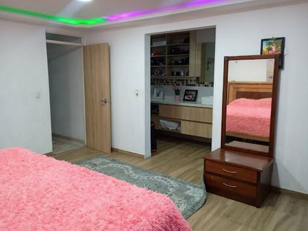 Casa de 5 alcobas en venta en Ciudad Kennedy Central, Bogotá, 324 m² · foto 12 de 20