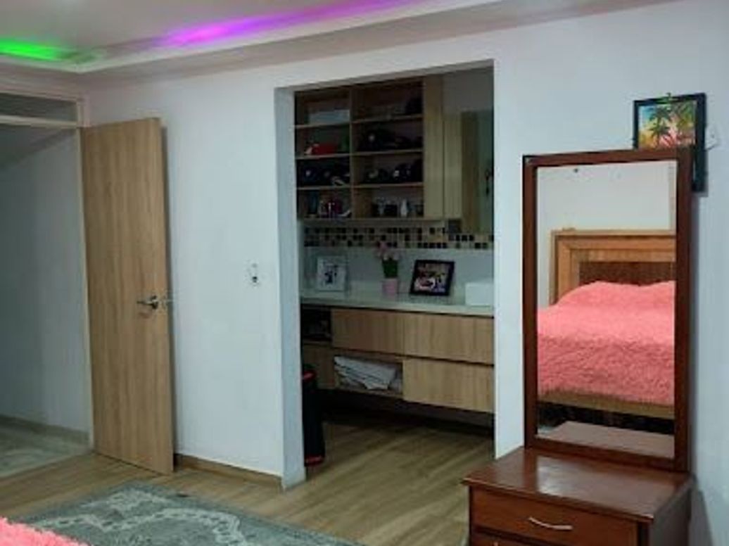 Casa de 5 alcobas en venta en Ciudad Kennedy Central, Bogotá, 324 m² · foto 16 de 20