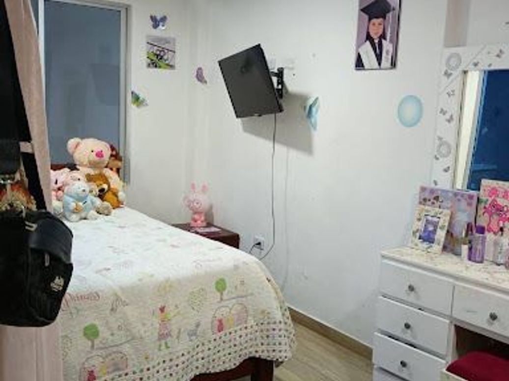 Casa de 5 alcobas en venta en Ciudad Kennedy Central, Bogotá, 324 m² · foto 19 de 20