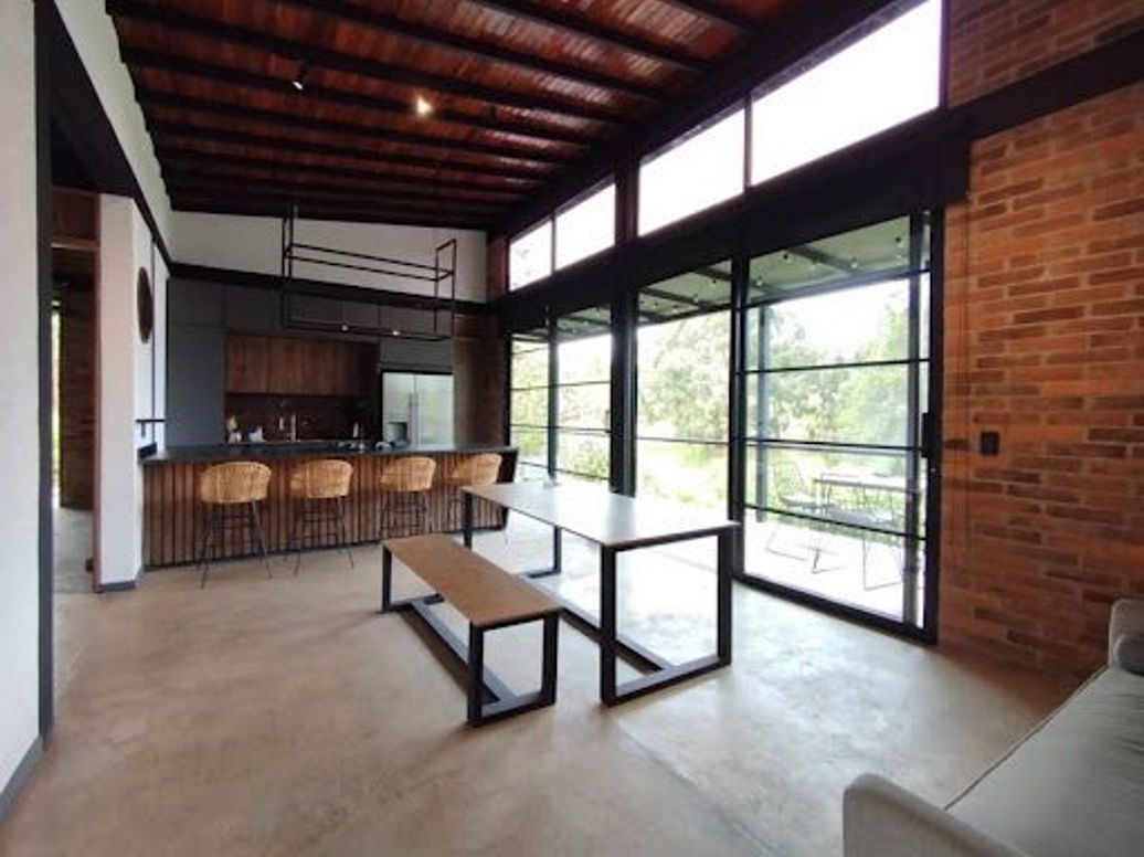 ARRIENDO de CASA en VEREDA PANTANILLO, ENVIGADO en Vereda Pantanillo