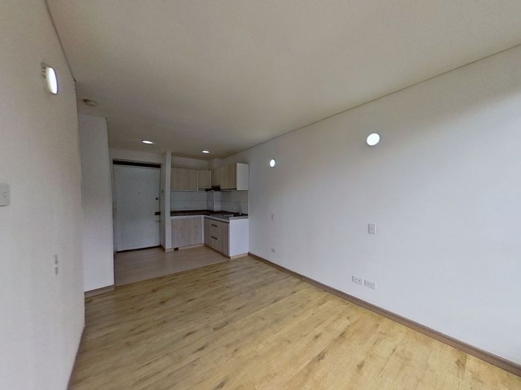 Apartamento de 2 alcobas en venta en Timiza, Bogotá, 38 m² · foto 2 de 9