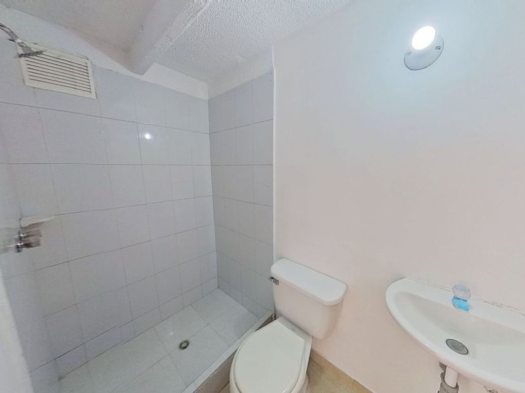 Apartamento de 3 alcobas en venta en Campo Alegre, Bogotá, 45 m² · foto 6 de 9