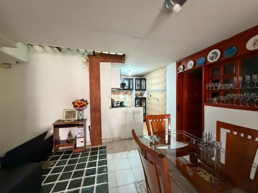 Casa de 12 alcobas en venta en Los Puentes, Bogotá, 408 m² · foto 10 de 18