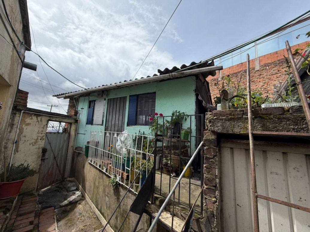 Casa de 5 alcobas en venta en Tivaque, Bogotá, 352 m² · foto 2 de 13