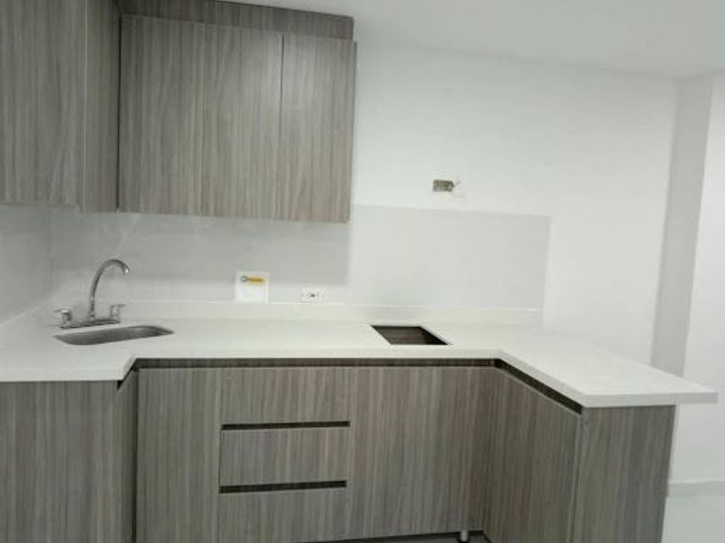 ARRIENDO de APARTAESTUDIO en CONQUISTADORES, Medellín en Los Conquistadores