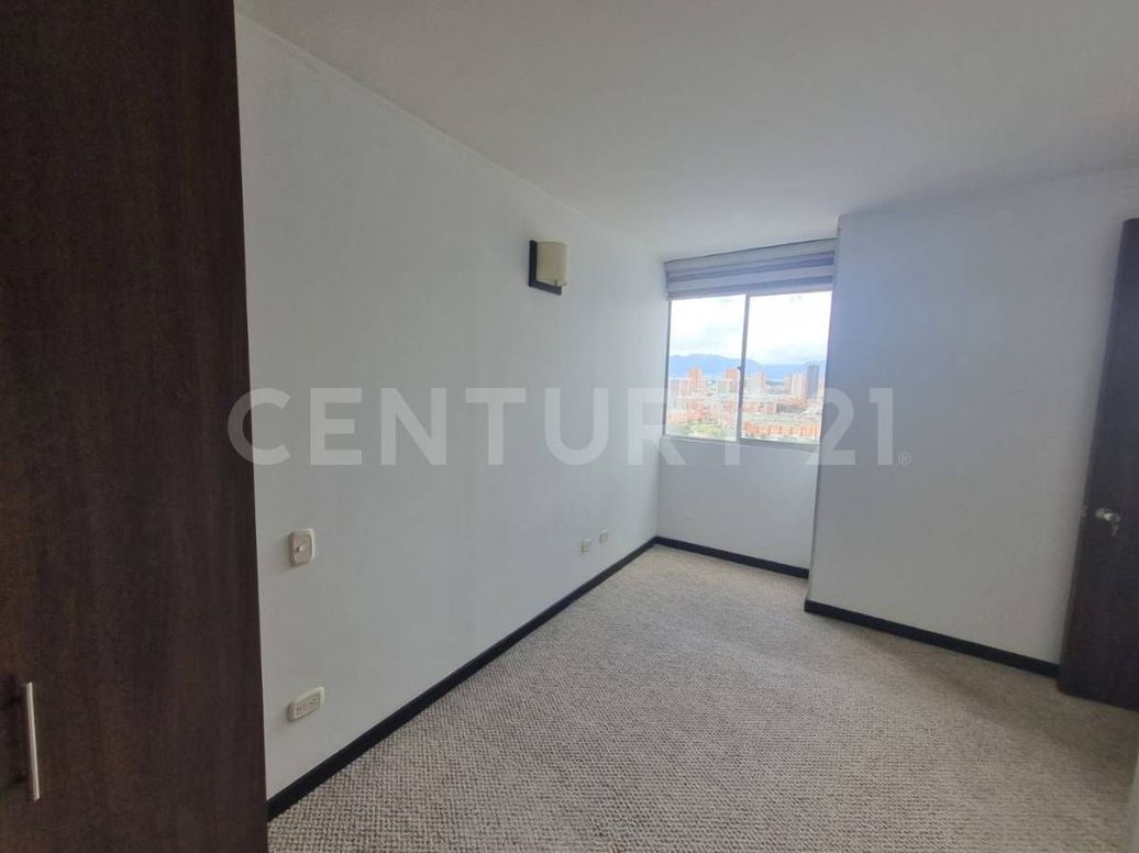 Apartamento de 3 alcobas en venta en Urbanización Castilla Reservado, Bogotá, 78 m² · foto 8 de 20