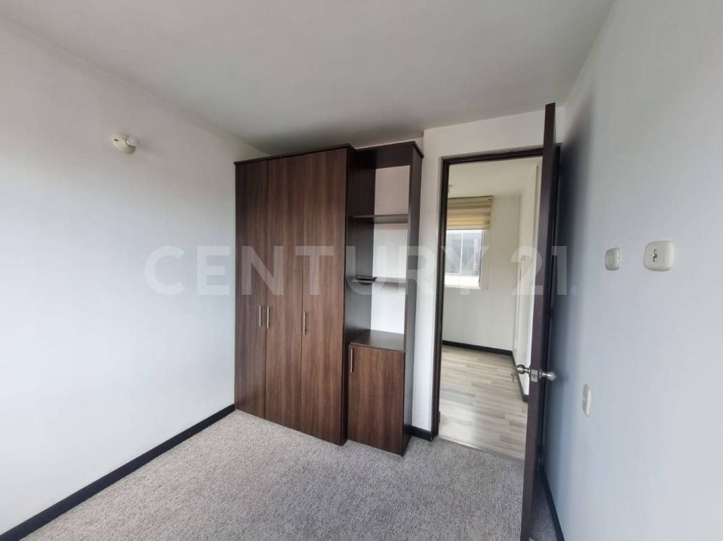 Apartamento de 3 alcobas en venta en Urbanización Castilla Reservado, Bogotá, 78 m² · foto 11 de 20