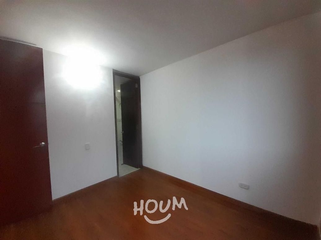 Apartamento de 3 alcobas en venta en Campo Alegre, Bogotá, 47 m² · foto 14 de 20