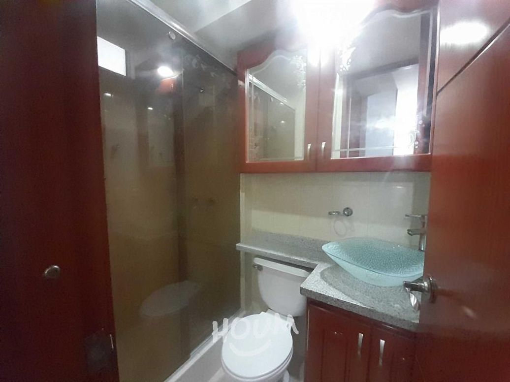 Apartamento de 3 alcobas en venta en Campo Alegre, Bogotá, 47 m² · foto 4 de 20