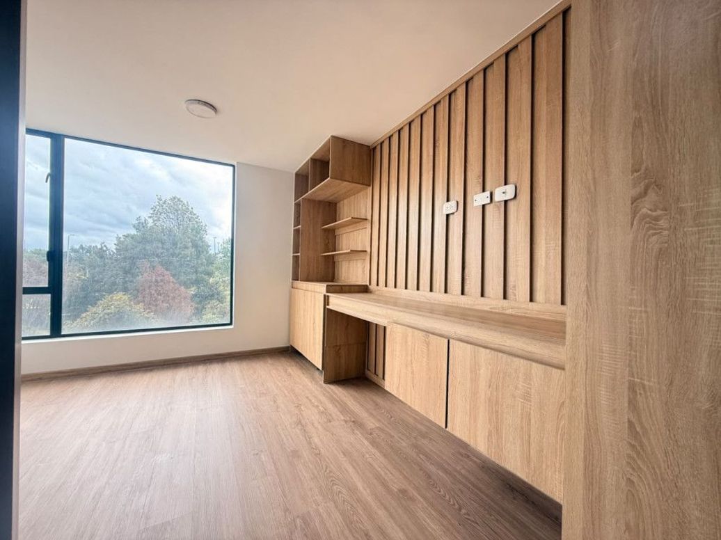 Apartamento de 1 alcoba en venta en San Ignacio, Bogotá, 28 m² · foto 2 de 20