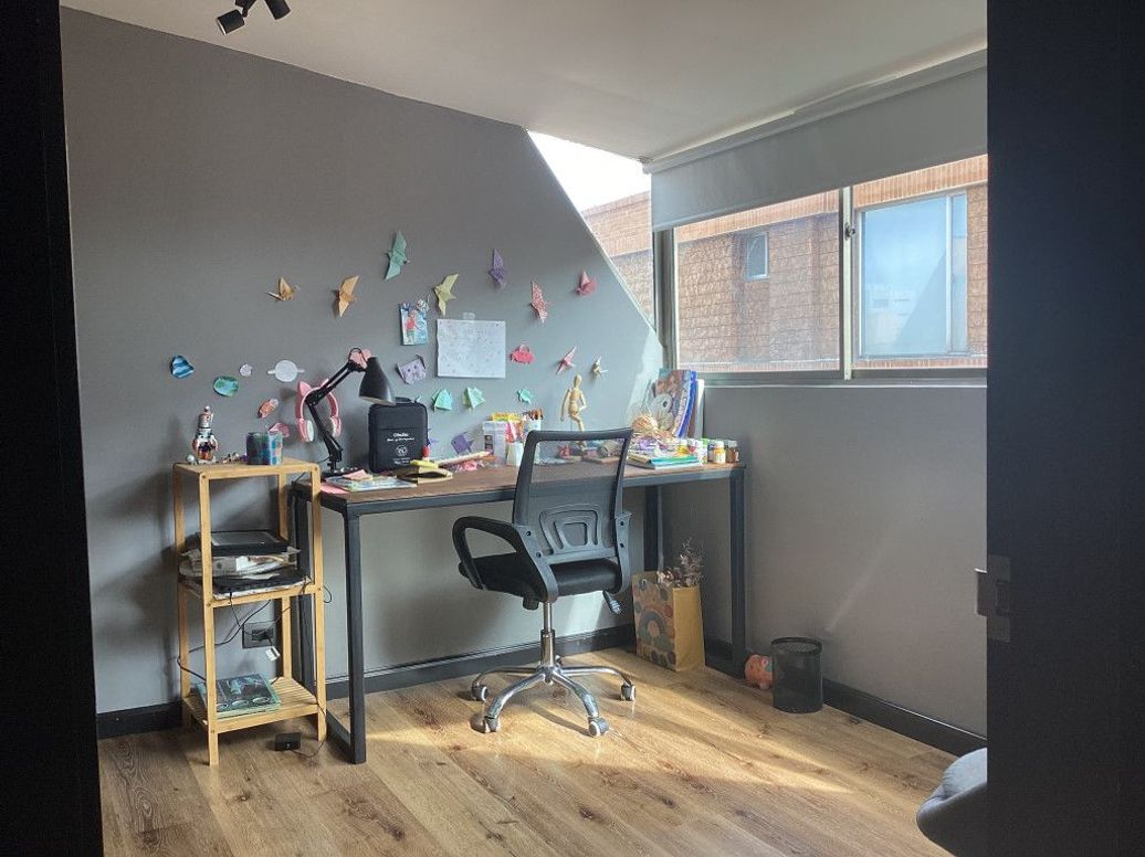 Apartamento de 3 alcobas en venta en Santa Barbara Occidental, Bogotá, 187 m² · foto 11 de 20