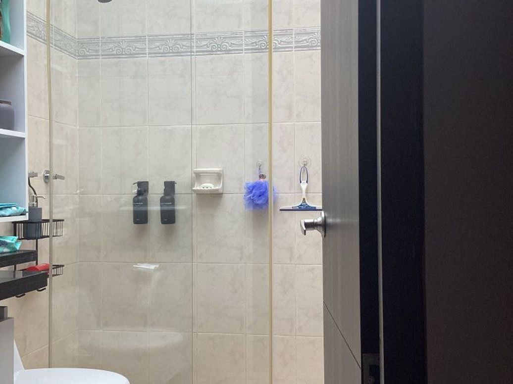 Apartamento de 3 alcobas en venta en Santa Barbara Occidental, Bogotá, 187 m² · foto 17 de 20