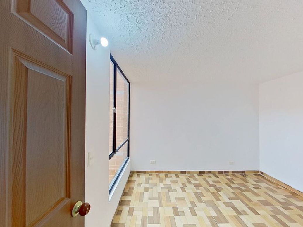 Apartamento de 3 alcobas en venta en Centro Usme, Bogotá, 49 m² · foto 2 de 10