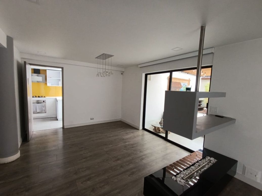 Casa de 4 alcobas en venta en Mónaco, Bogotá, 318 m² · foto 4 de 20