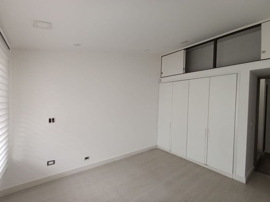 Casa de 4 alcobas en venta en Mónaco, Bogotá, 318 m² · foto 12 de 20