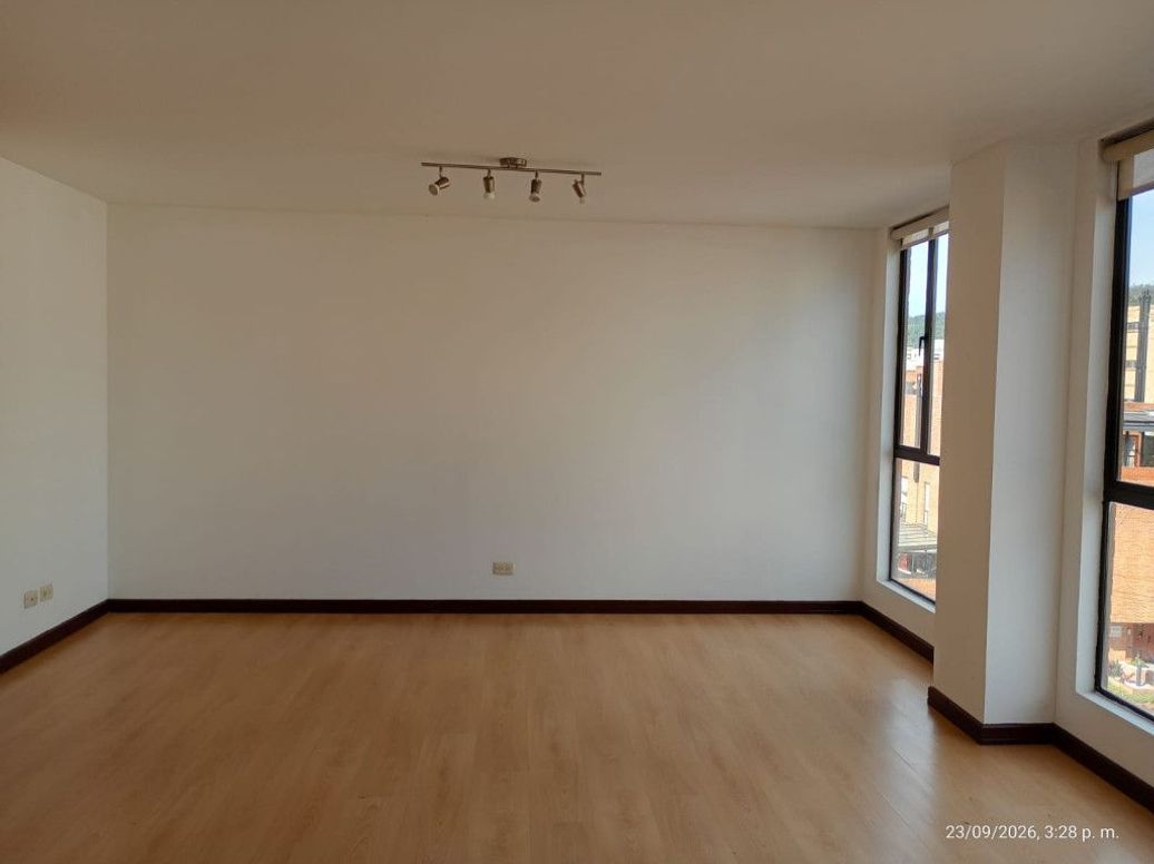 Apartamento de 3 alcobas en venta en Acacias Usaquen, Bogotá, 66 m² · foto 4 de 20