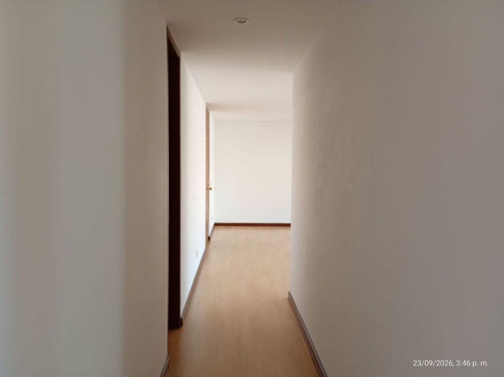 Apartamento de 3 alcobas en venta en Acacias Usaquen, Bogotá, 66 m² · foto 13 de 20