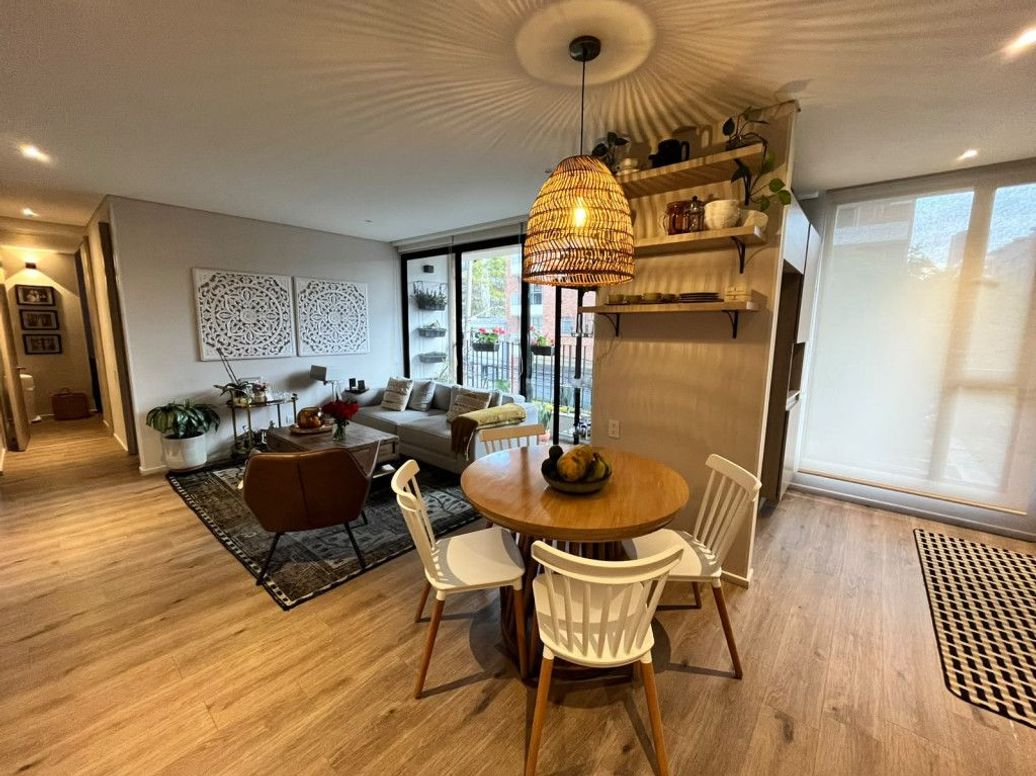Apartamento de 2 alcobas en venta en Santa Barbara Oriental, Bogotá, 81 m² · foto 5 de 15