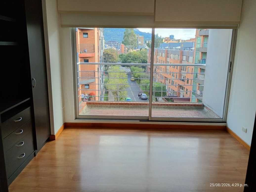 Apartamento de 1 alcoba en venta en Bella Suiza, Bogotá, 43 m² · foto 7 de 11