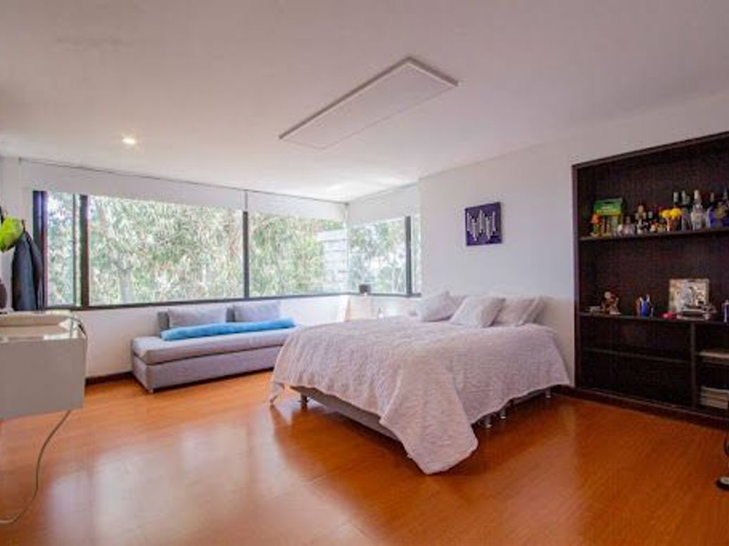 Apartamento de 5 alcobas en venta en Bosque De Pinos, Bogotá, 259 m² · foto 19 de 20