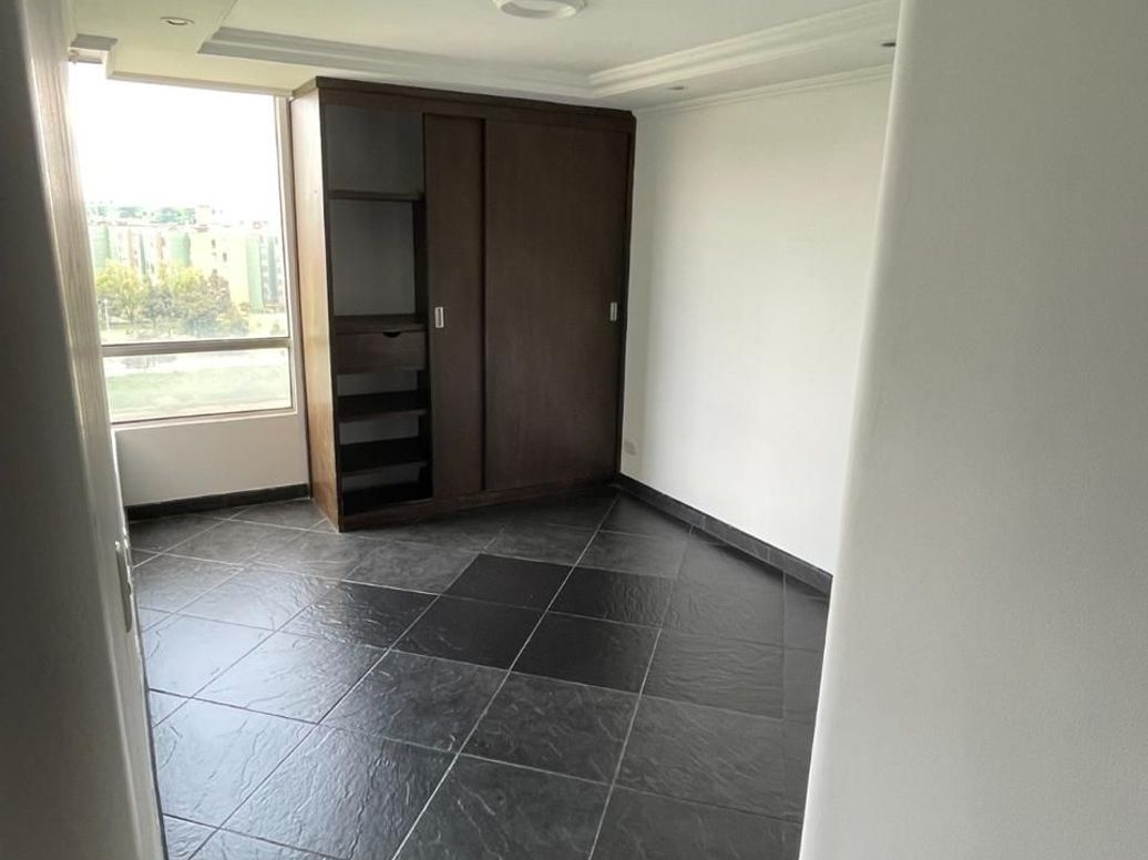 Apartamento de 3 alcobas en venta en La Felicidad, Bogotá, 59 m² · foto 6 de 20