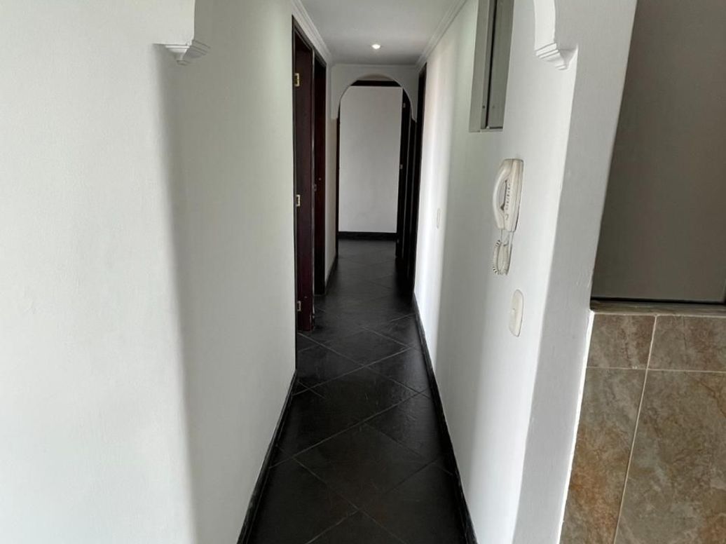 Apartamento de 3 alcobas en venta en La Felicidad, Bogotá, 59 m² · foto 7 de 20