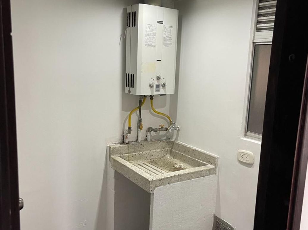 Apartamento de 3 alcobas en venta en La Felicidad, Bogotá, 59 m² · foto 4 de 20