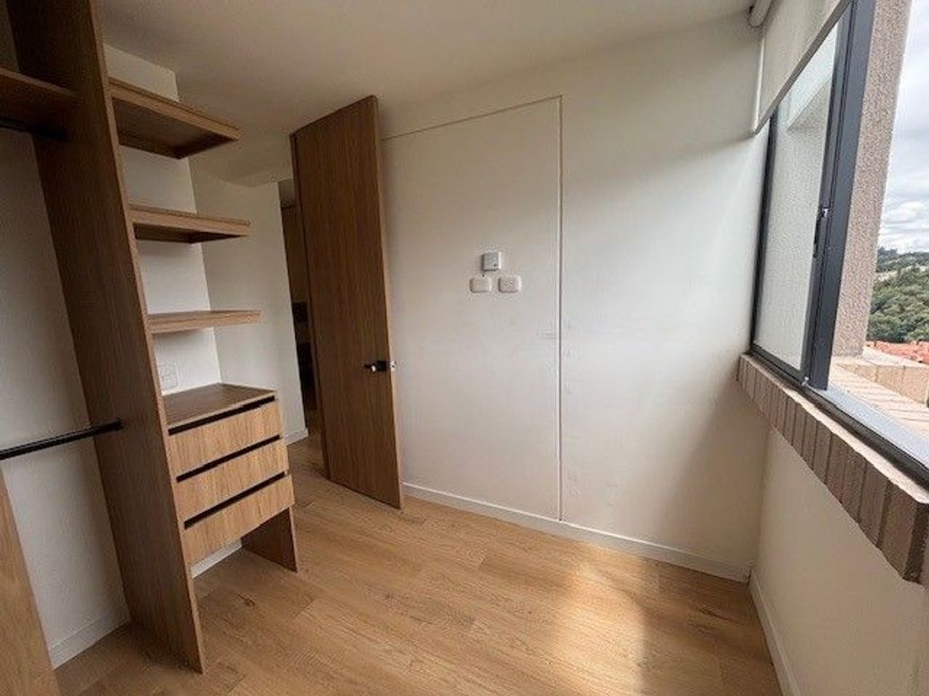 Apartamento de 2 alcobas en venta en El Plan, Bogotá, 41 m² · foto 3 de 20