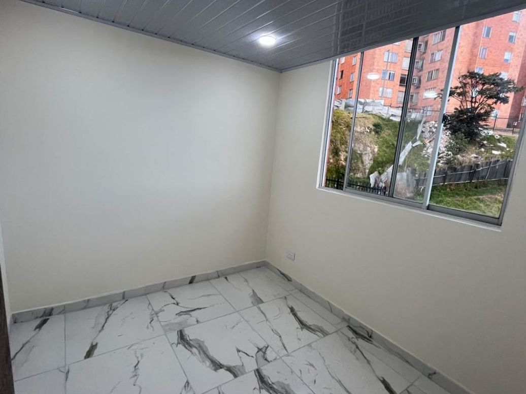 Apartamento de 3 alcobas en arriendo en El Playón, Bogotá, 41 m² · foto 3 de 10