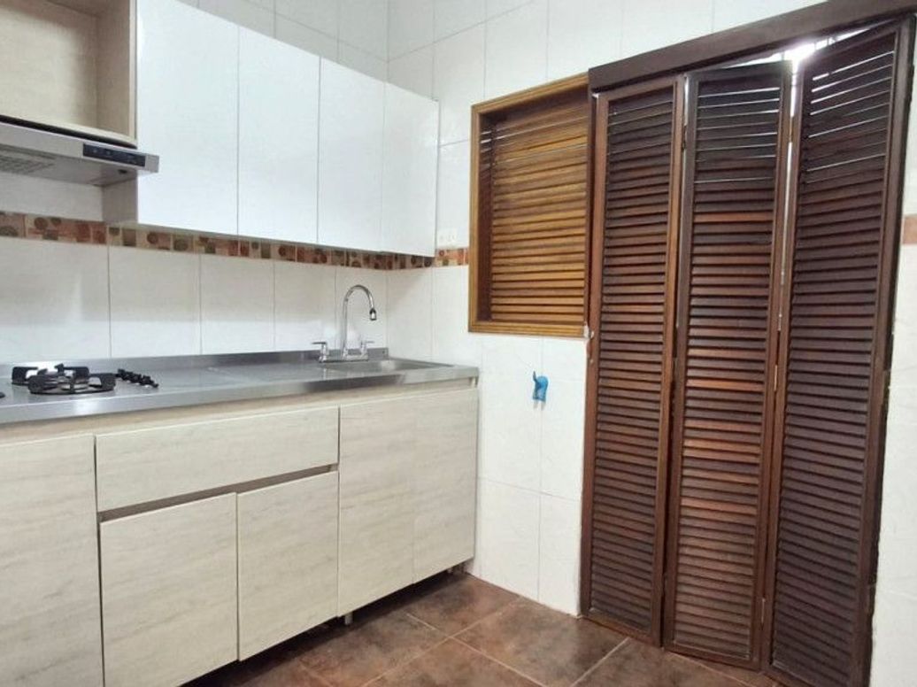 Apartamento de 2 alcobas en arriendo en La Soledad, Bogotá, 64 m² · foto 3 de 11