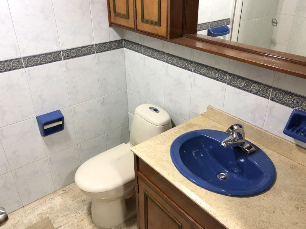 Apartamento de 4 alcobas en arriendo en Santa Barbara Central, Bogotá, 139 m² · foto 12 de 18