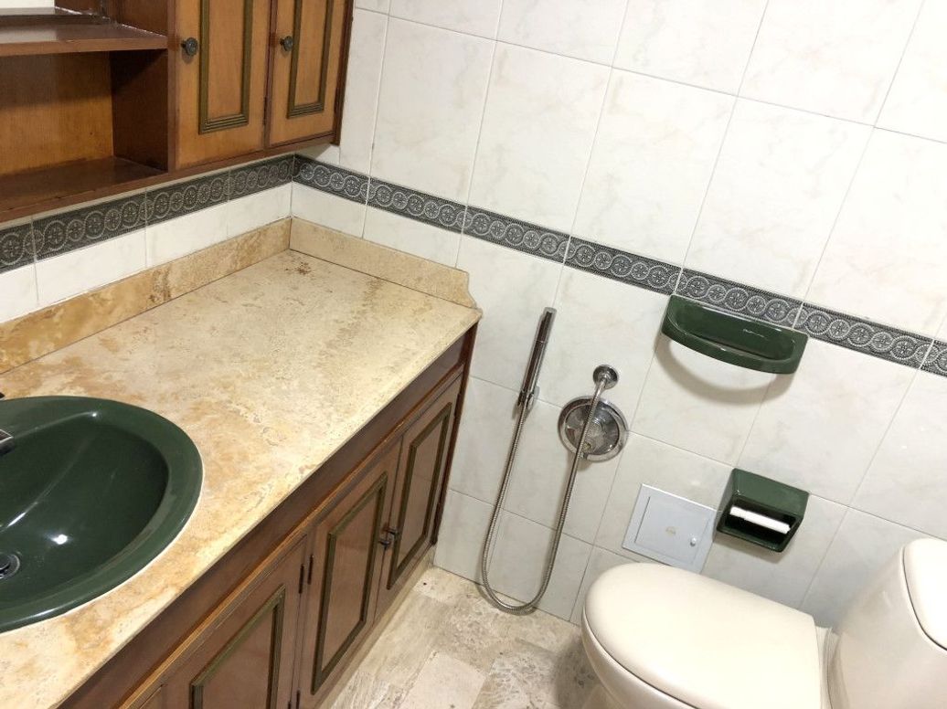 Apartamento de 4 alcobas en arriendo en Santa Barbara Central, Bogotá, 139 m² · foto 17 de 18