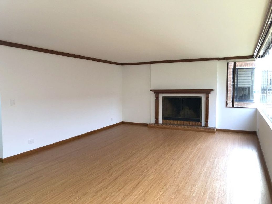 Apartamento de 4 alcobas en arriendo en Santa Barbara Central, Bogotá, 139 m² · foto 3 de 18