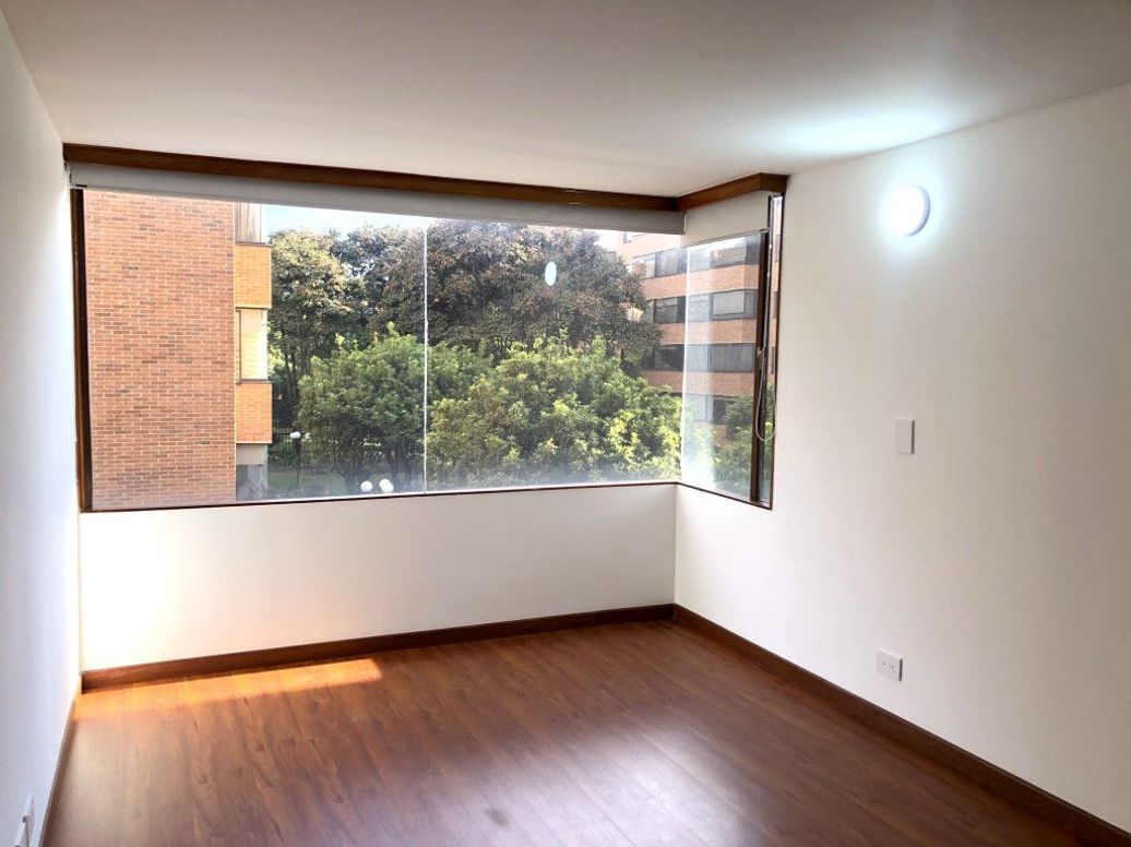 Apartamento de 4 alcobas en arriendo en Santa Barbara Central, Bogotá, 139 m² · foto 13 de 18