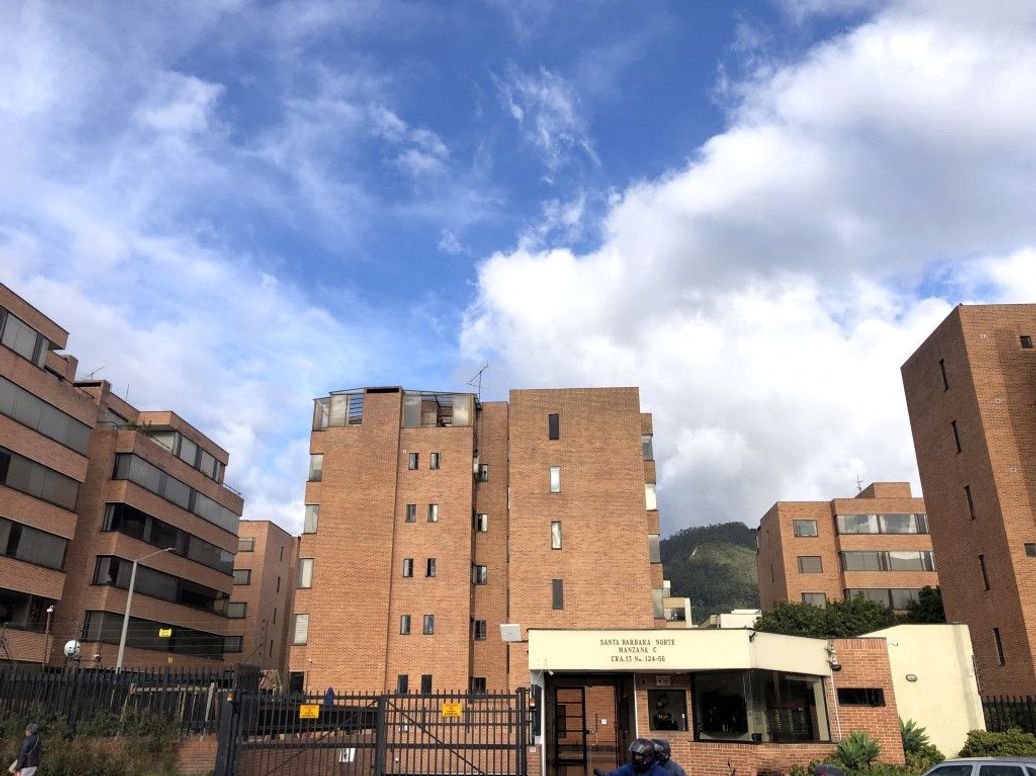 Apartamento de 4 alcobas en arriendo en Santa Barbara Central, Bogotá, 139 m² · foto 18 de 18