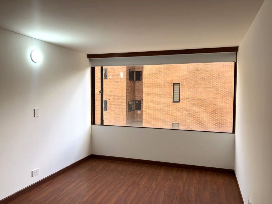 Apartamento de 4 alcobas en arriendo en Santa Barbara Central, Bogotá, 139 m² · foto 10 de 18