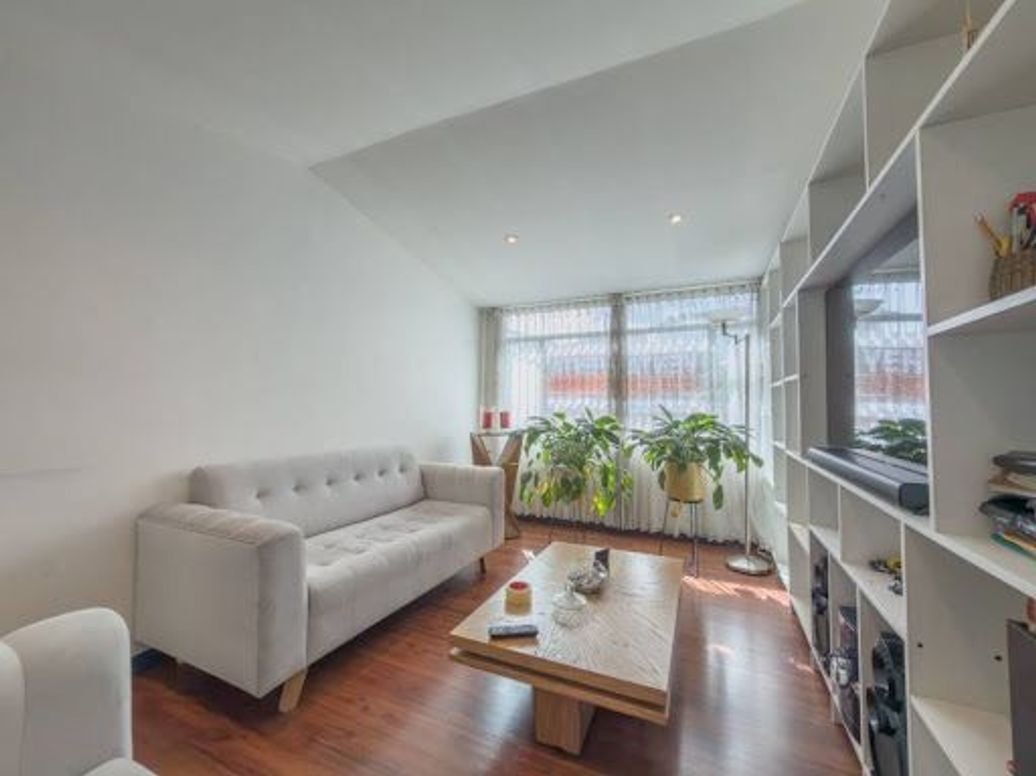 Casa de 6 alcobas en venta en Las Ferias, Bogotá, 247 m² · foto 3 de 20