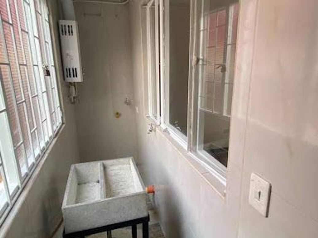 Casa de 6 alcobas en venta en Las Ferias, Bogotá, 247 m² · foto 17 de 20