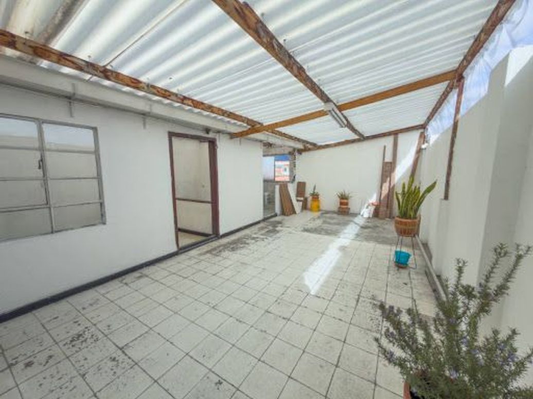 Casa de 6 alcobas en venta en Las Ferias, Bogotá, 247 m² · foto 20 de 20
