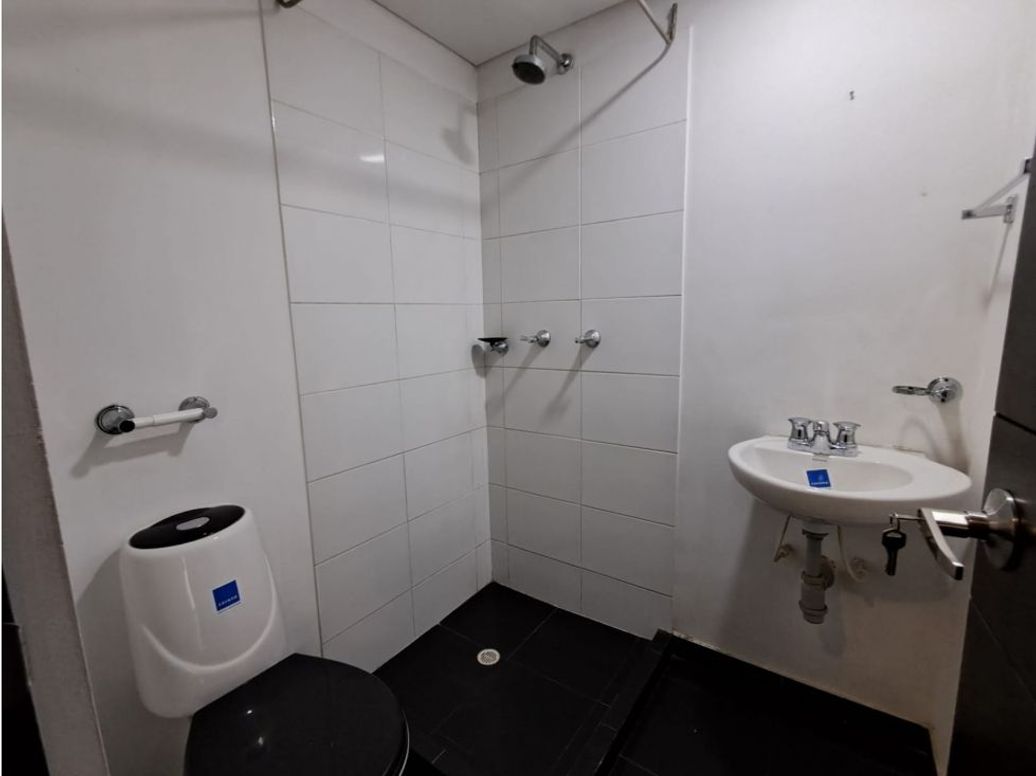 Apartamento de 3 alcobas en venta en El Carmen, Bogotá, 53 m² · foto 9 de 12