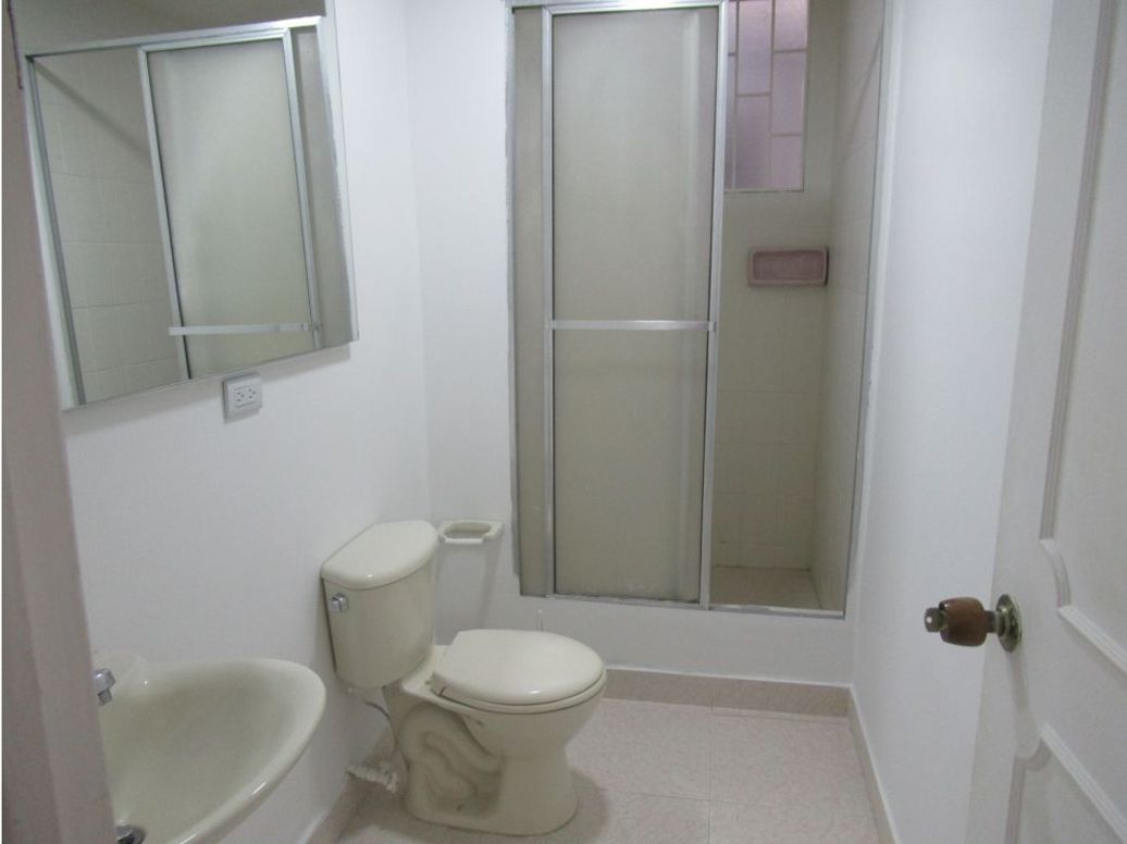 Apartamento de 3 alcobas en arriendo en Teusaquillo, Bogotá, 137 m² · foto 10 de 14