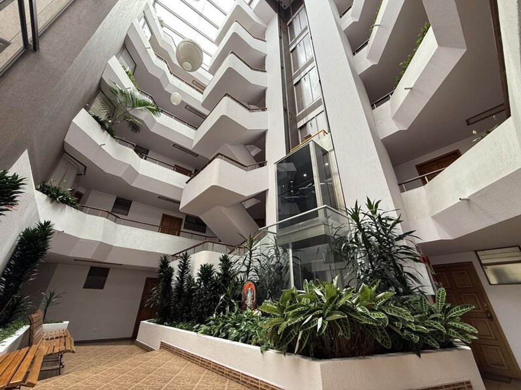 Apartamento de 2 alcobas en venta en Santa Barbara Central, Bogotá, 58 m² · foto 17 de 20